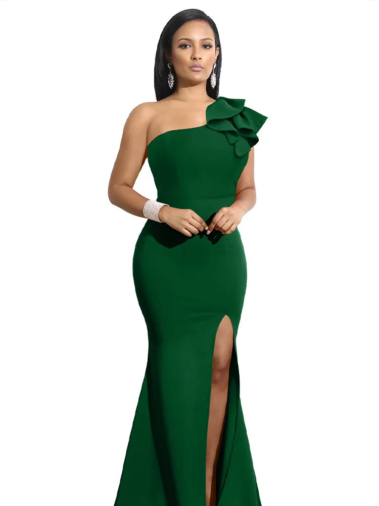 Vestido Aria Verão  – Fenda Lateral, Ombro Único, Sem Mangas e Design Sexy